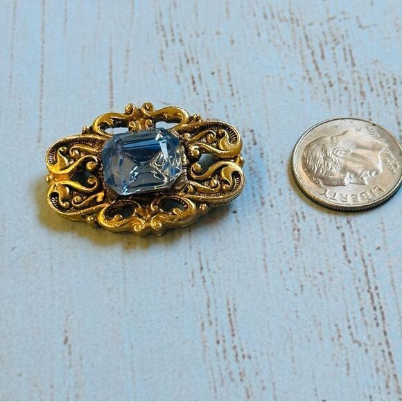 Gold Light Blue Crystal Brooch - Picture 1 of 2